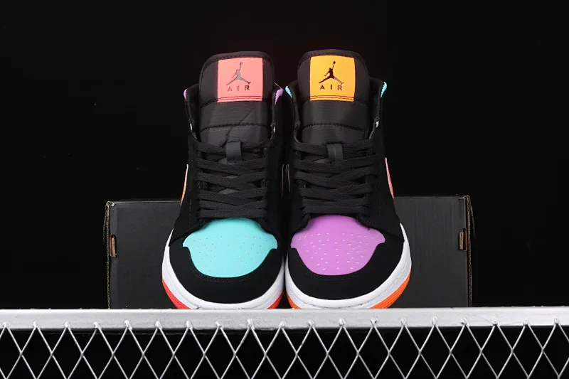All categories Air Jordan Jordan series basketball shoes Air Jordan 1 Mid Air Jordan 1 Mid AJ1 Joe 1 Candy Yuanyang 3M reflective color matching basketball shoes 554724-083